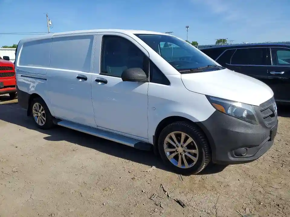 WD3PG2EA7H3226404 2017 MERCEDES-BENZ METRIS-3