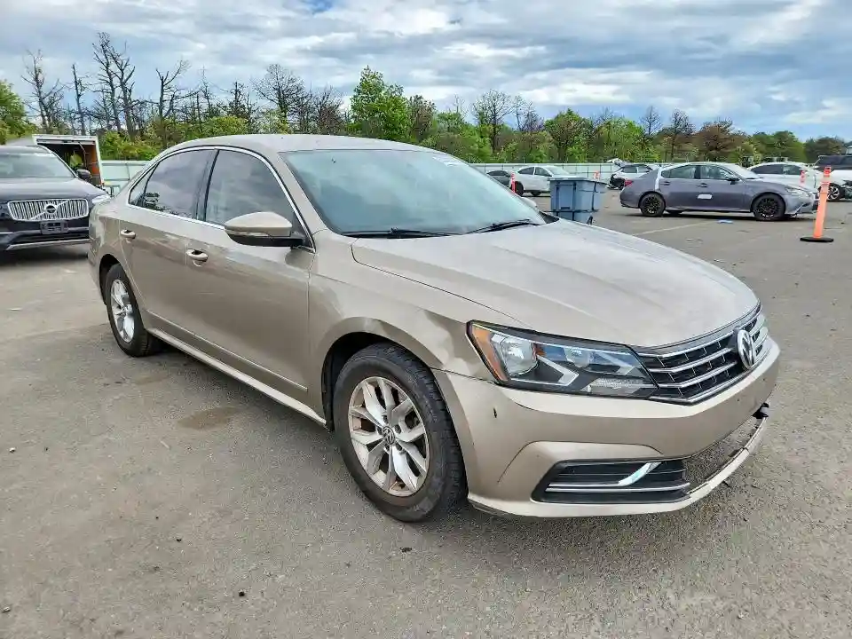 1VWAT7A30GC011874 2016 VOLKSWAGEN PASSAT-3