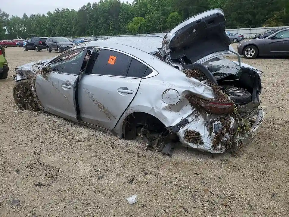 JM1GL1WY7J1301286 2018 MAZDA 6-1