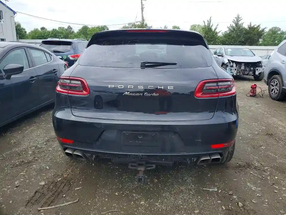 WP1AF2A59GLB93474 2016 PORSCHE MACAN-5