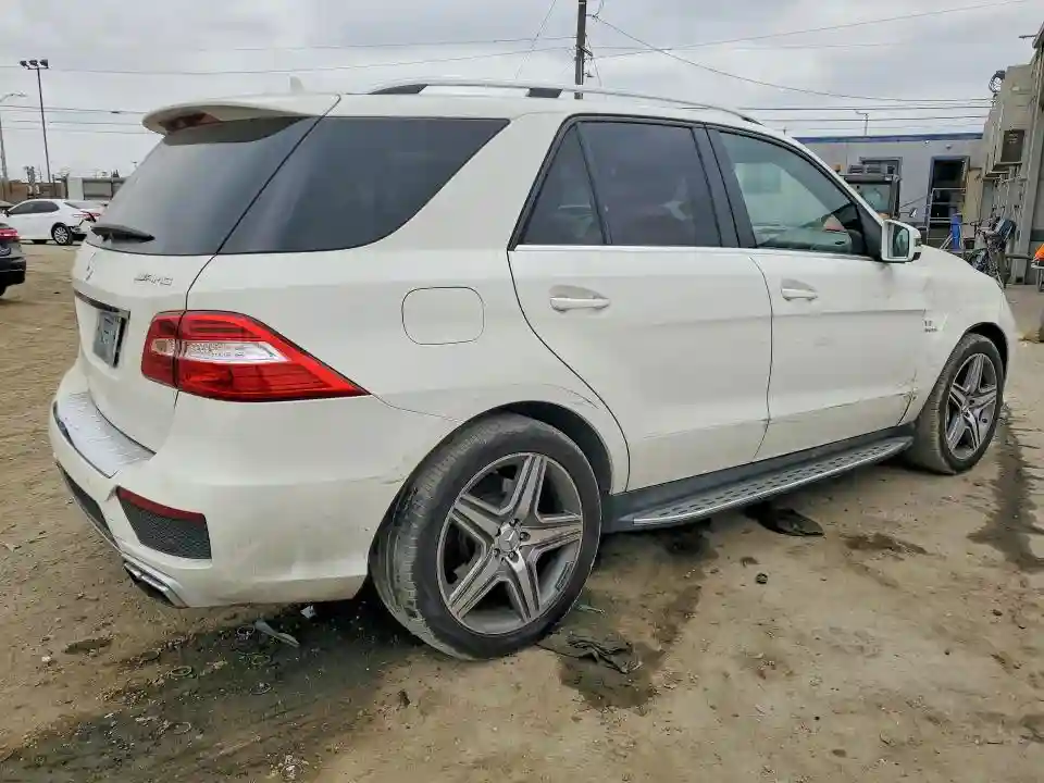 4JGDA7EB4DA176417 2013 MERCEDES-BENZ M-CLASS-2
