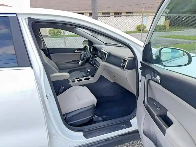 KNDPMCAC9L7699024 2020 KIA SPORTAGE-4