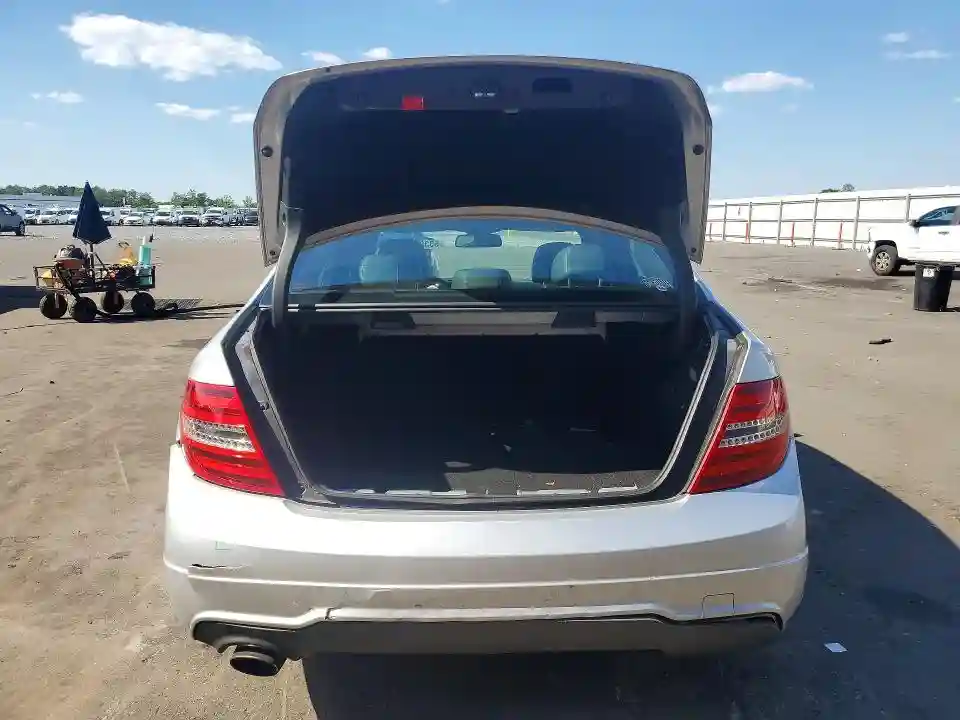 WDDGF4HB5EA928212 2014 MERCEDES-BENZ C-CLASS-5