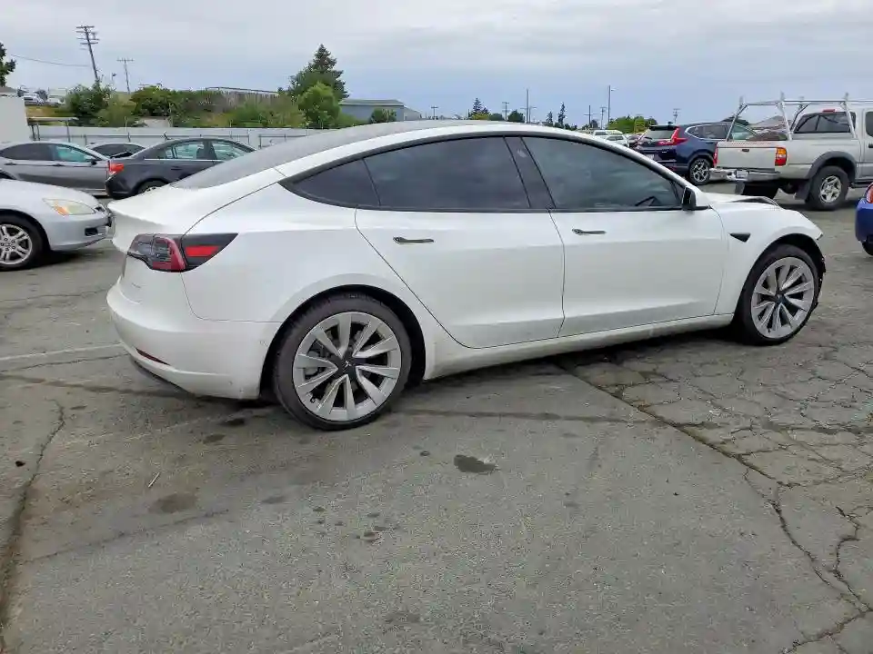 5YJ3E1EB2MF870547 2021 TESLA MODEL 3-2