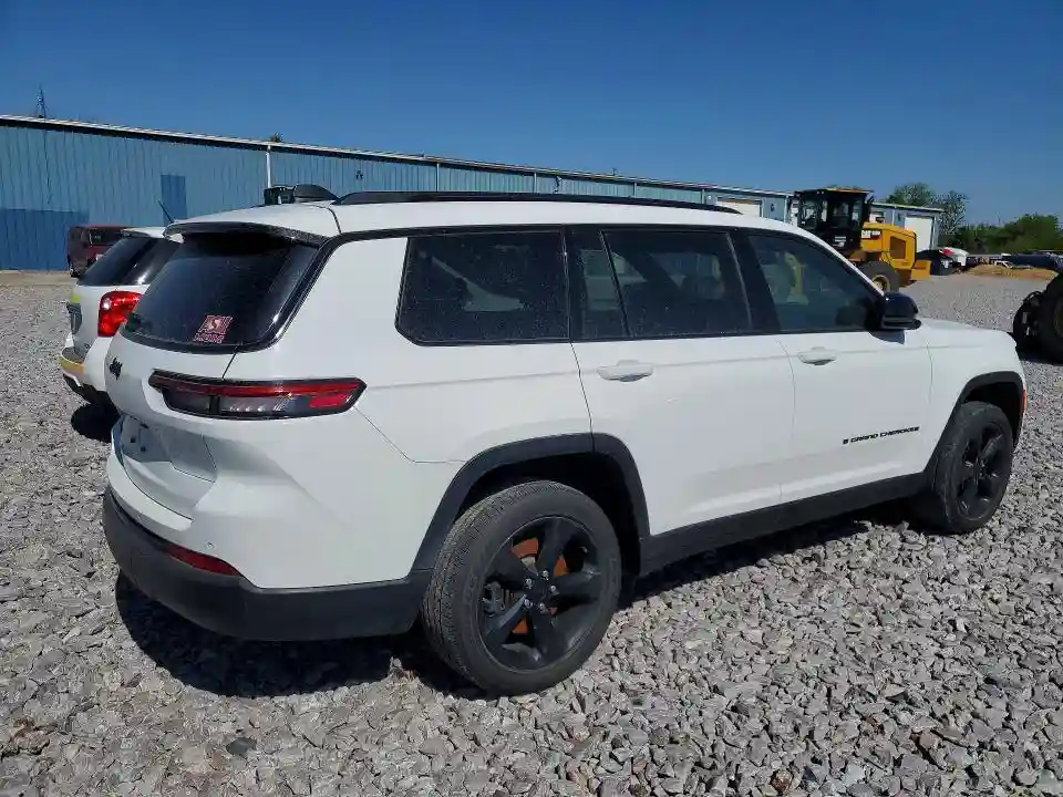 1C4RJKAG9P8743599 2023 JEEP GRAND CHEROKEE-2