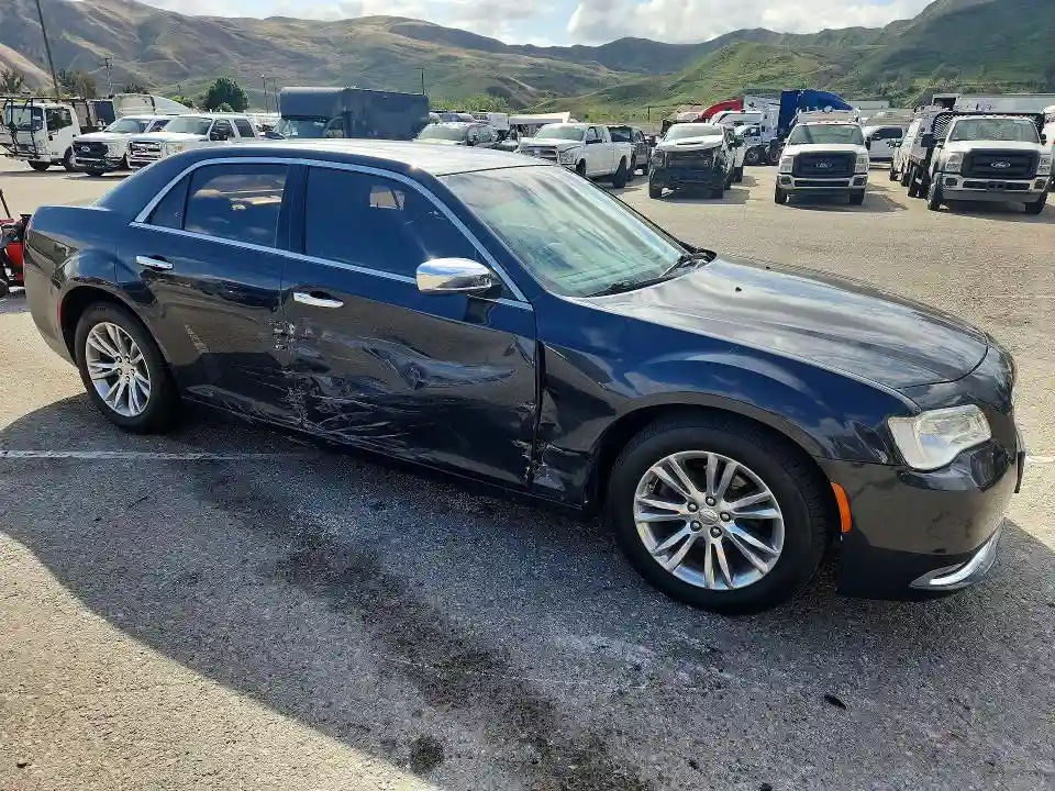 2C3CCAEG5HH596542 2017 CHRYSLER 300-3