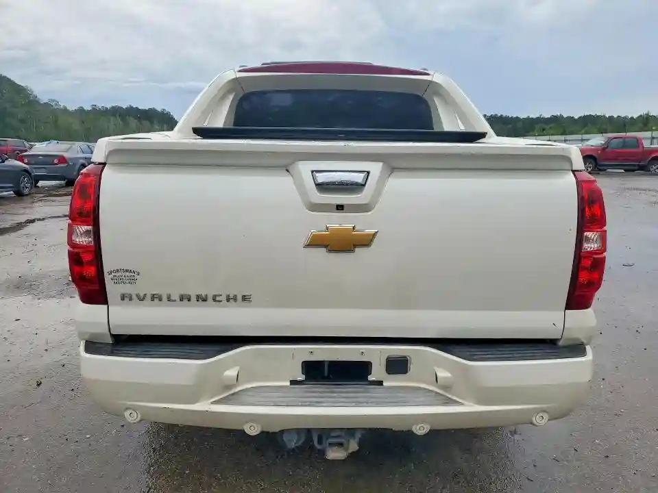 3GNMCGE04CG207668 2012 CHEVROLET AVALANCHE-5