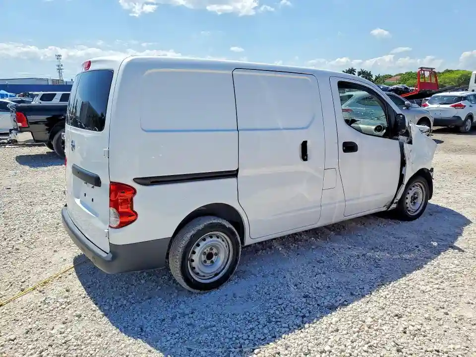 3N6CM0KN0JK700506 2018 NISSAN NV-2