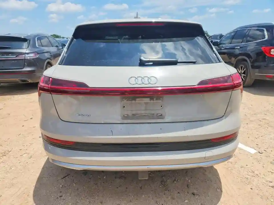 WA1VABGE5KB022870 2019 AUDI E-TRON-5