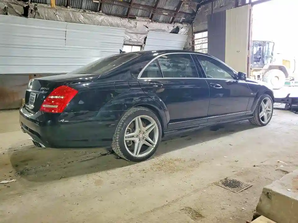 WDDNG7EB1BA377153 2011 MERCEDES BENZ S-CLASS-2