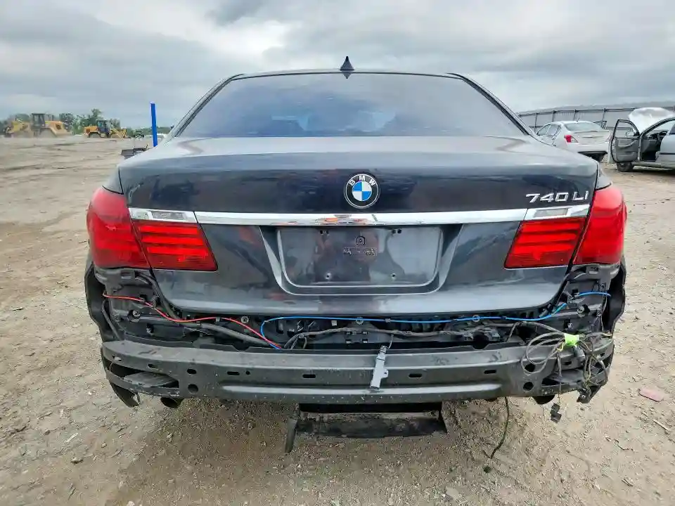 WBAYE4C57ED138182 2014 BMW 7 SERIES-5