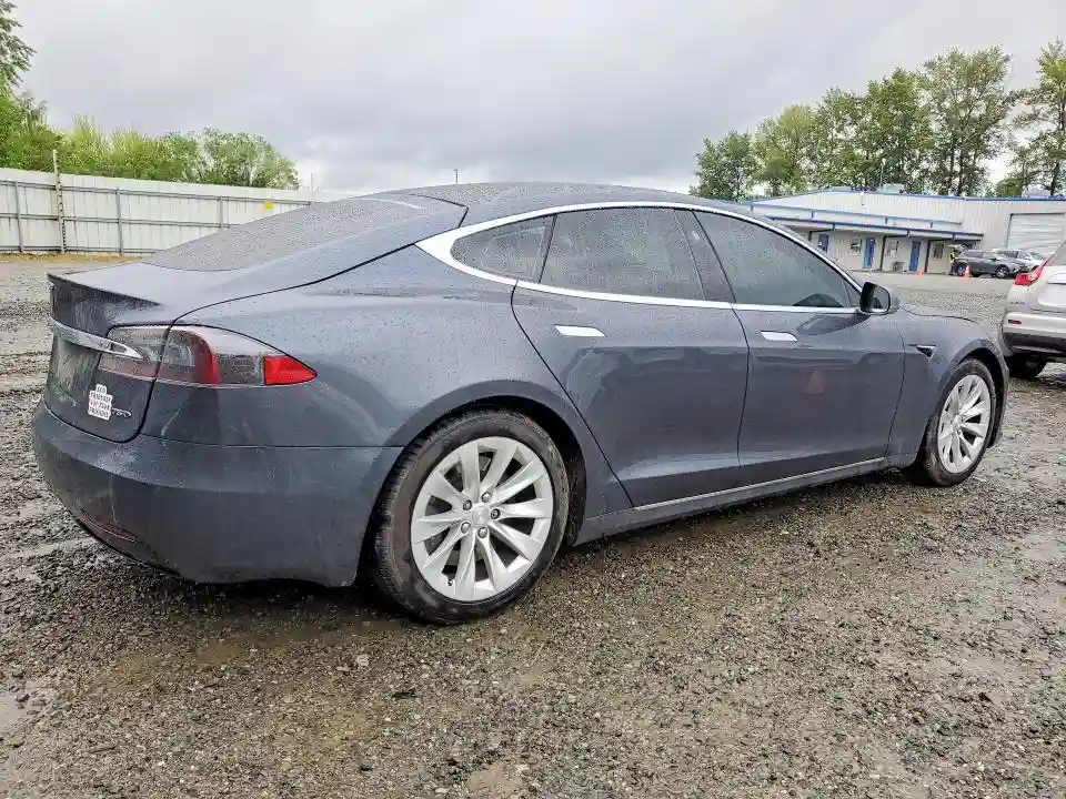 5YJSA1E28HF231067 2017 TESLA MODEL S-2