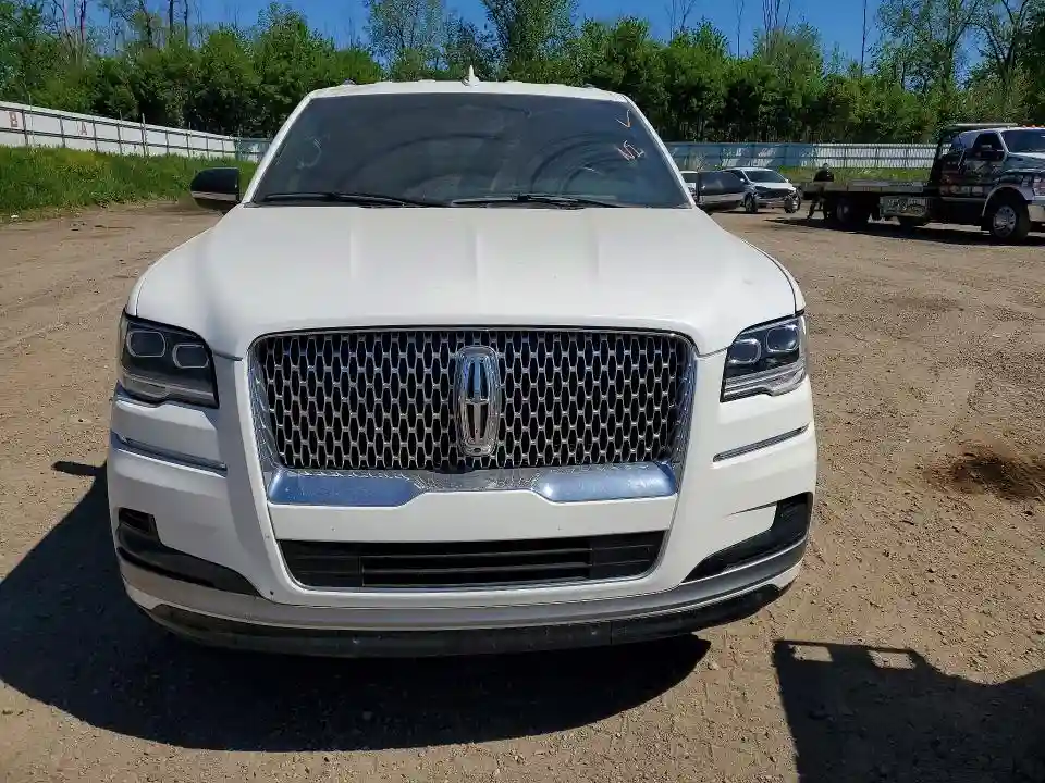 5LMJJ2NG2PEL12930 2023 LINCOLN NAVIGATOR-4