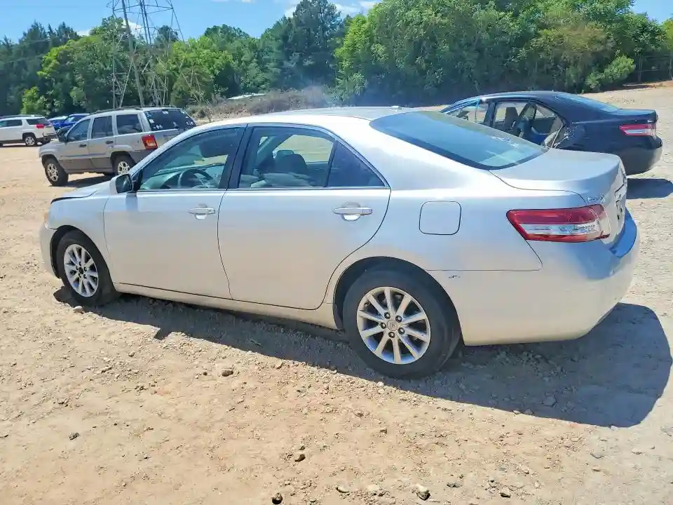 4T1BF3EK4BU164118 2011 TOYOTA CAMRY-1