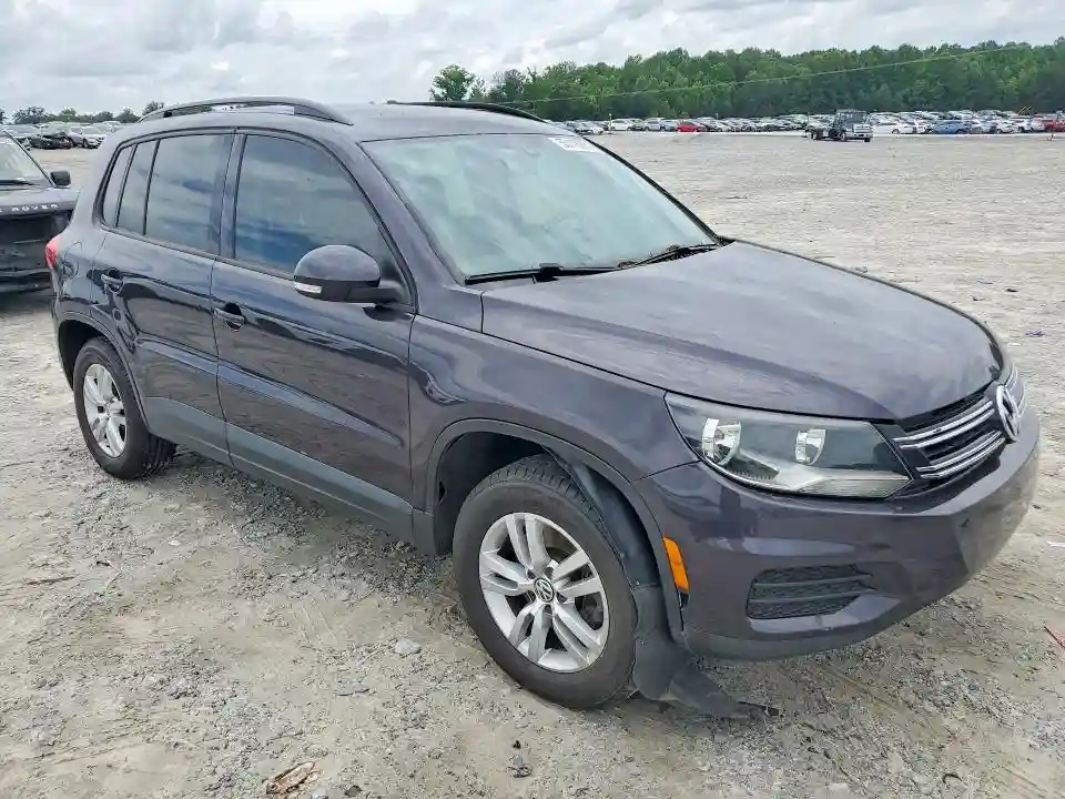 WVGAV7AXXGW595386 2016 VOLKSWAGEN TIGUAN-3