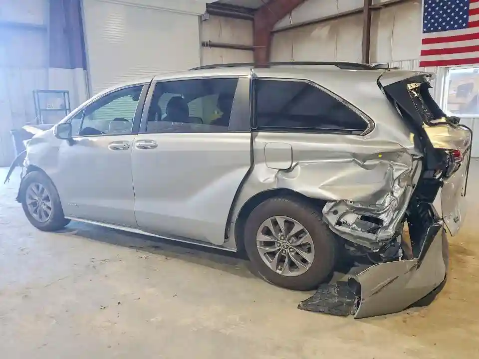 5TDKRKEC9MS067003 2021 TOYOTA SIENNA-1