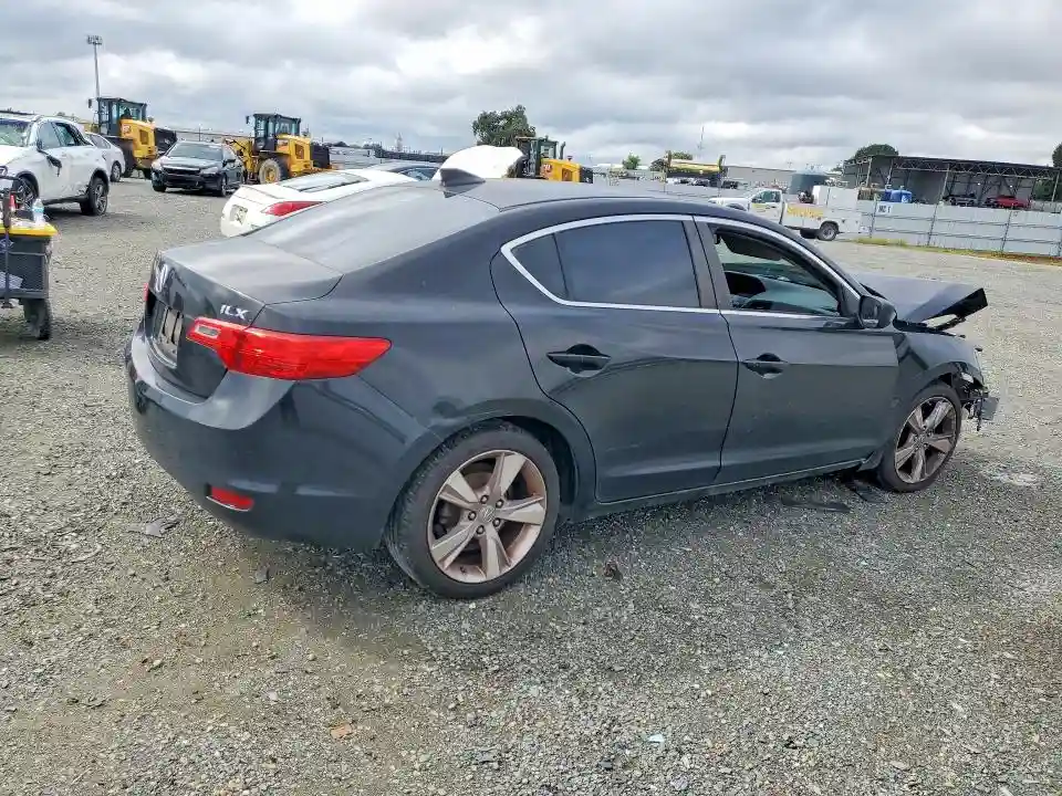 19VDE1F75DE008517 2013 ACURA ILX-2