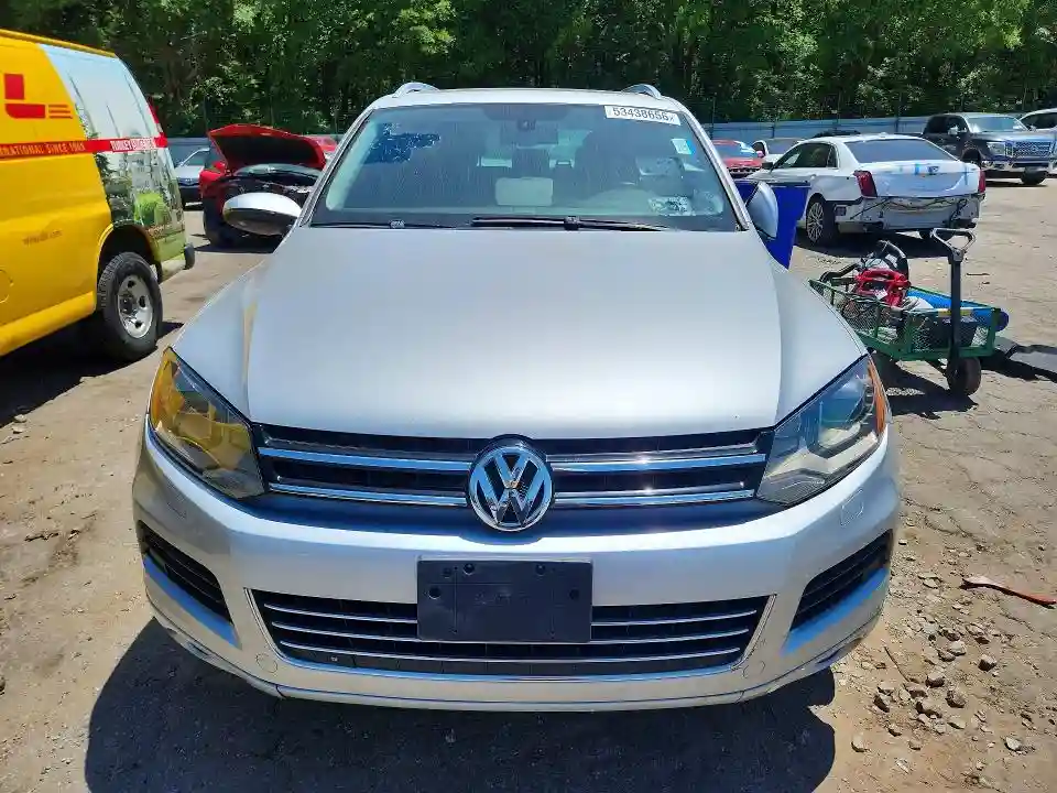 WVGEF9BPXCD007789 2012 VOLKSWAGEN TOUAREG-4