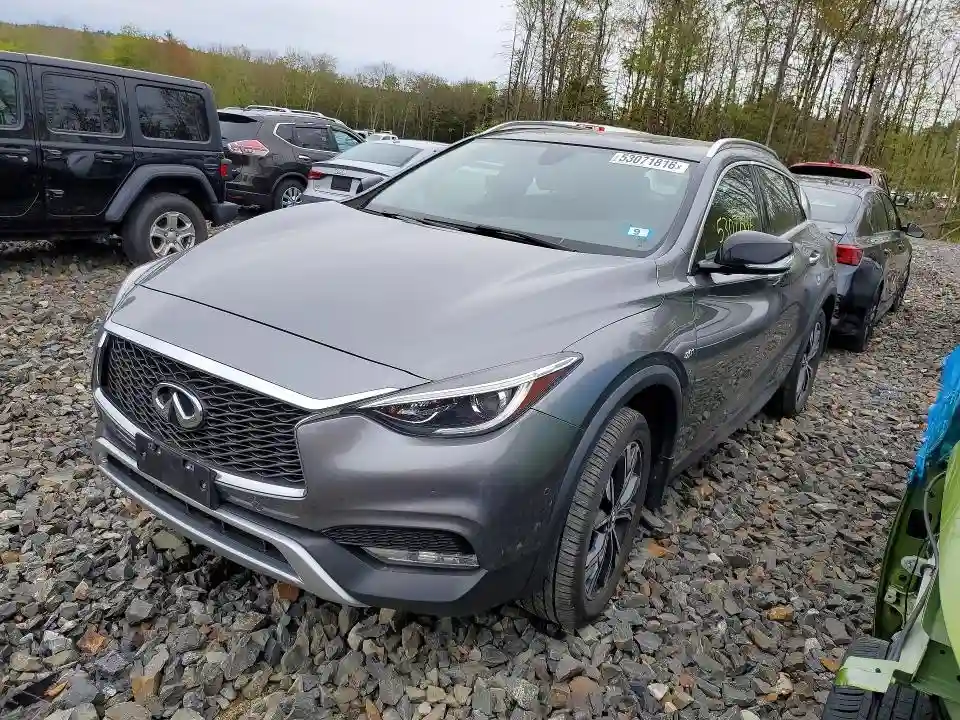 SJKCH5CR8JA058671 2018 INFINITI QX30-0