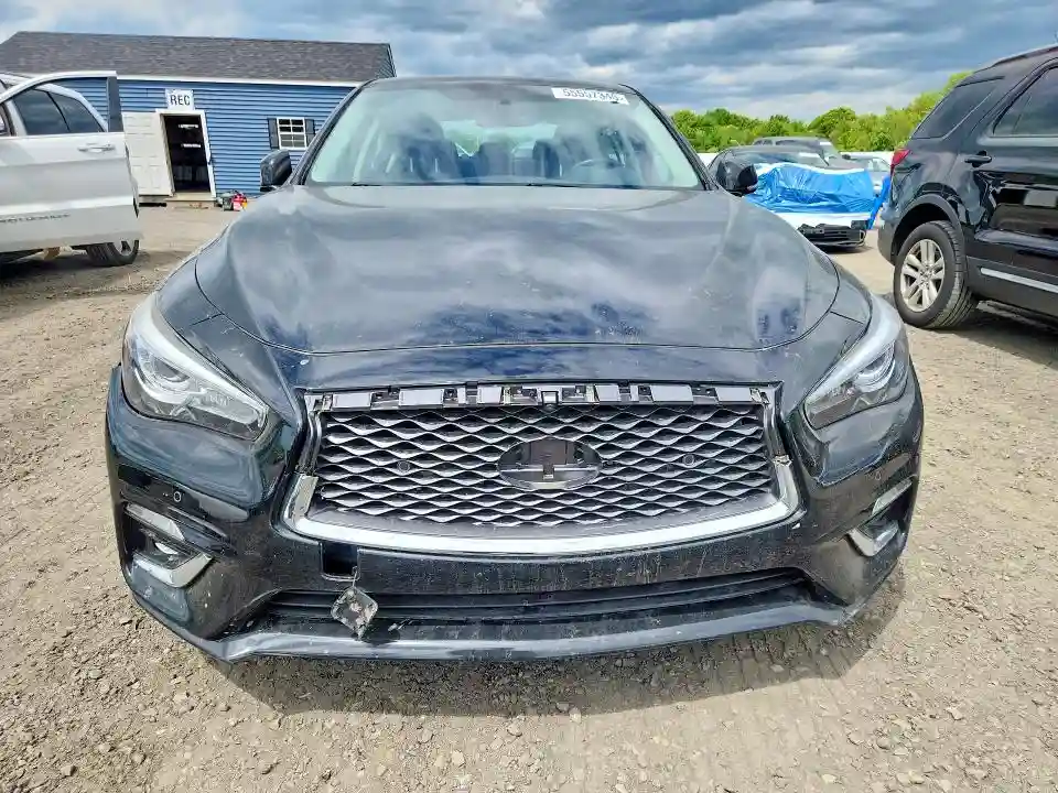 JN1EV7AR3JM610114 2018 INFINITI Q50-4