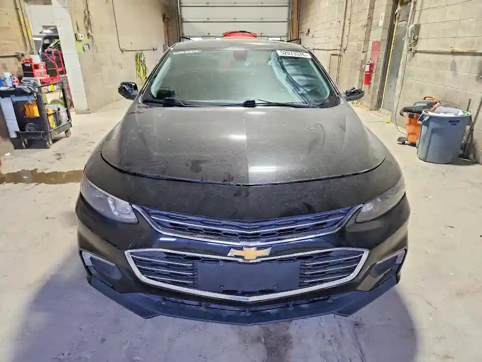 1G1ZD5ST3JF233006 2018 CHEVROLET MALIBU-4