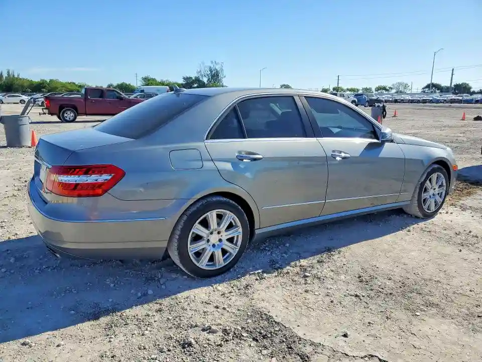 WDDHF5KB8DA693077 2013 MERCEDES-BENZ E-CLASS-2
