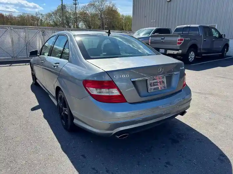 WDDGF8BB7AF451845 2010 MERCEDES-BENZ C-CLASS-1