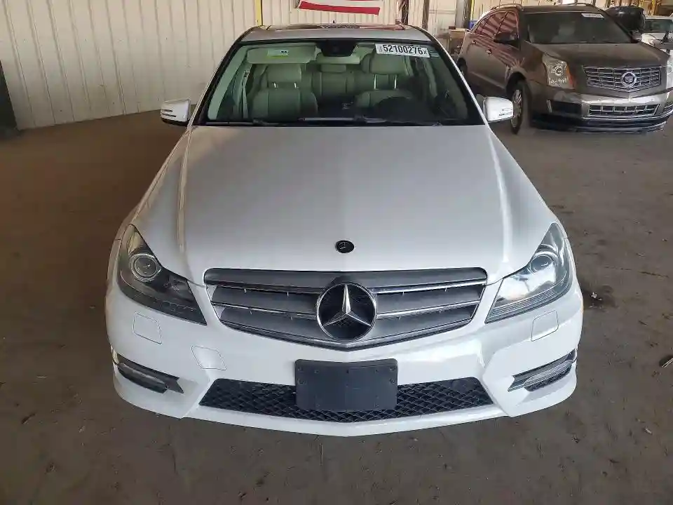 WDDGF4HB5DR271380 2013 MERCEDES-BENZ C-CLASS-4