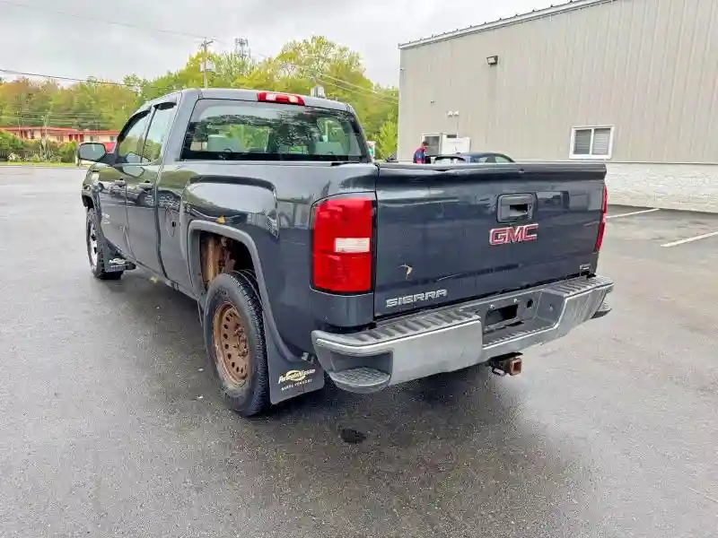 1GTV2LEH1JZ140684 2018 GMC SIERRA-1