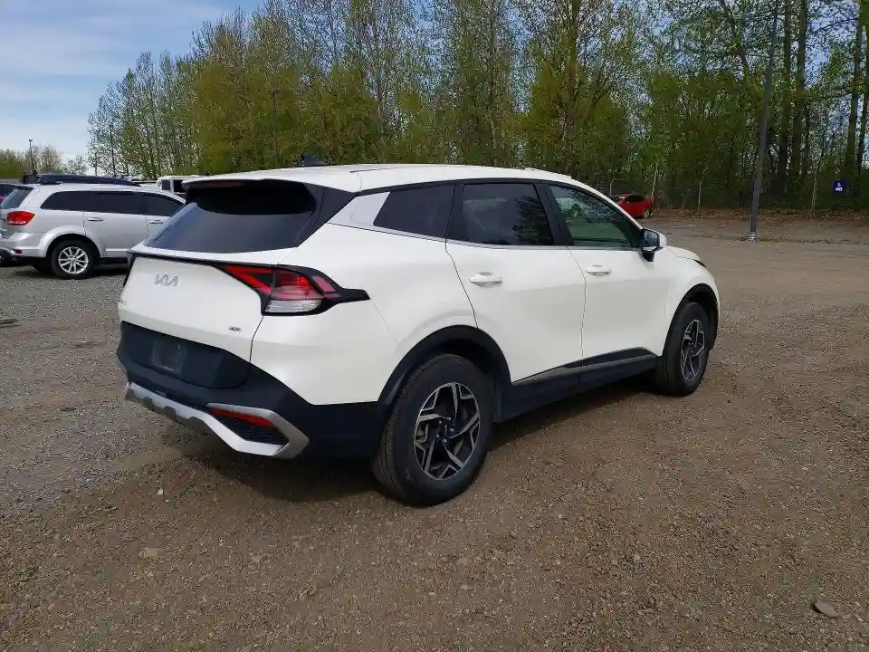KNDPUCAF2P7205442 2023 KIA SPORTAGE-2