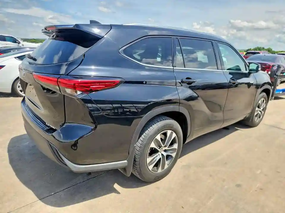 5TDGZRBHXMS120399 2021 TOYOTA HIGHLANDER-2