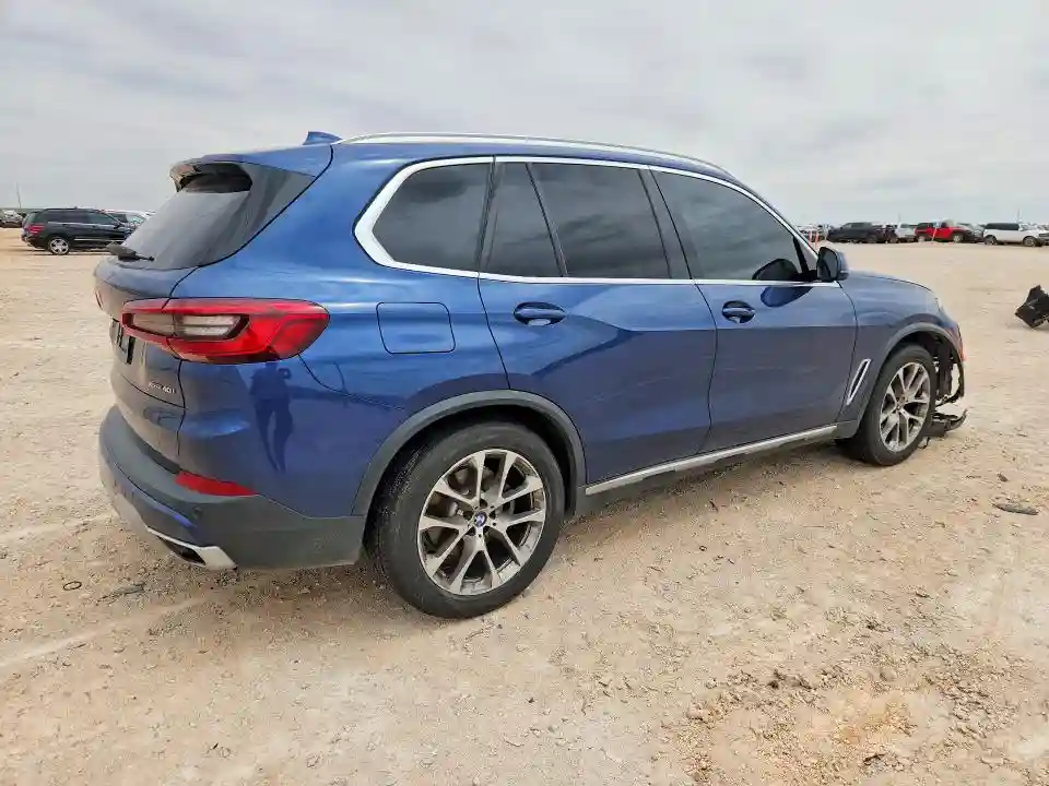 5UXCR6C07L9B15911 2020 BMW X5-2