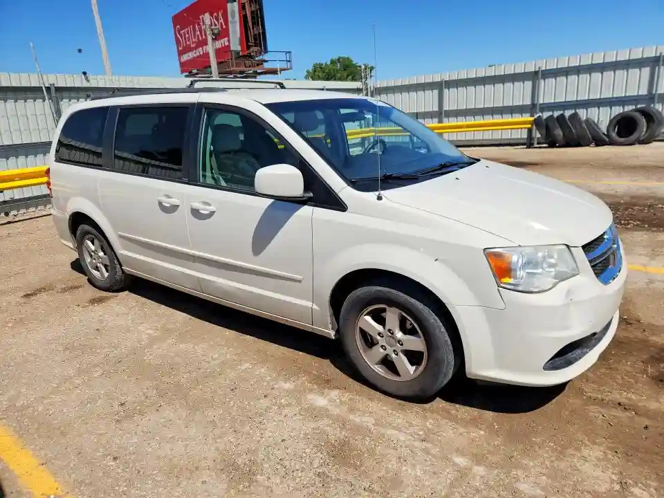2D4RN3DGXBR754990 2011 DODGE CARAVAN-3