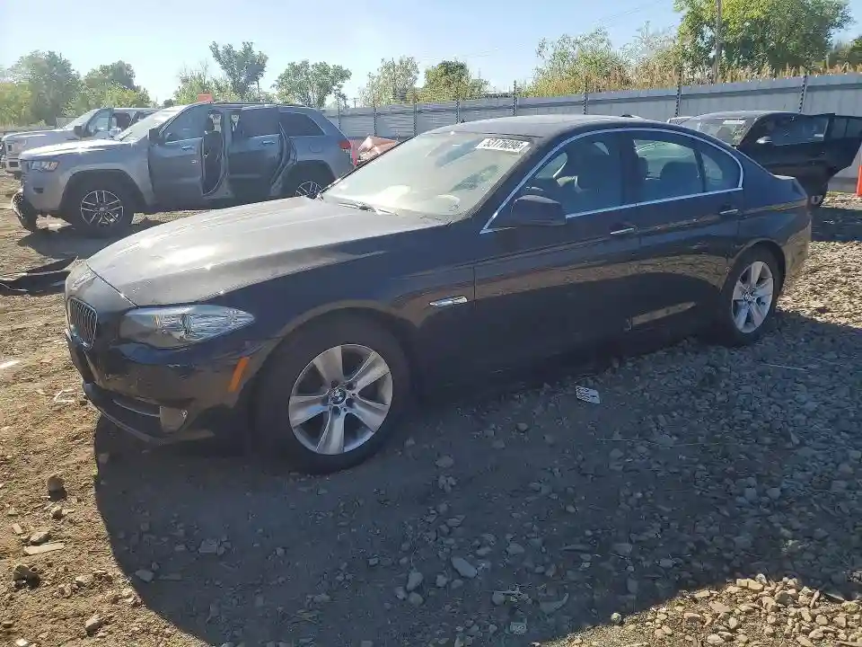 WBAFR1C55BC745421 2011 BMW 5 SERIES-0