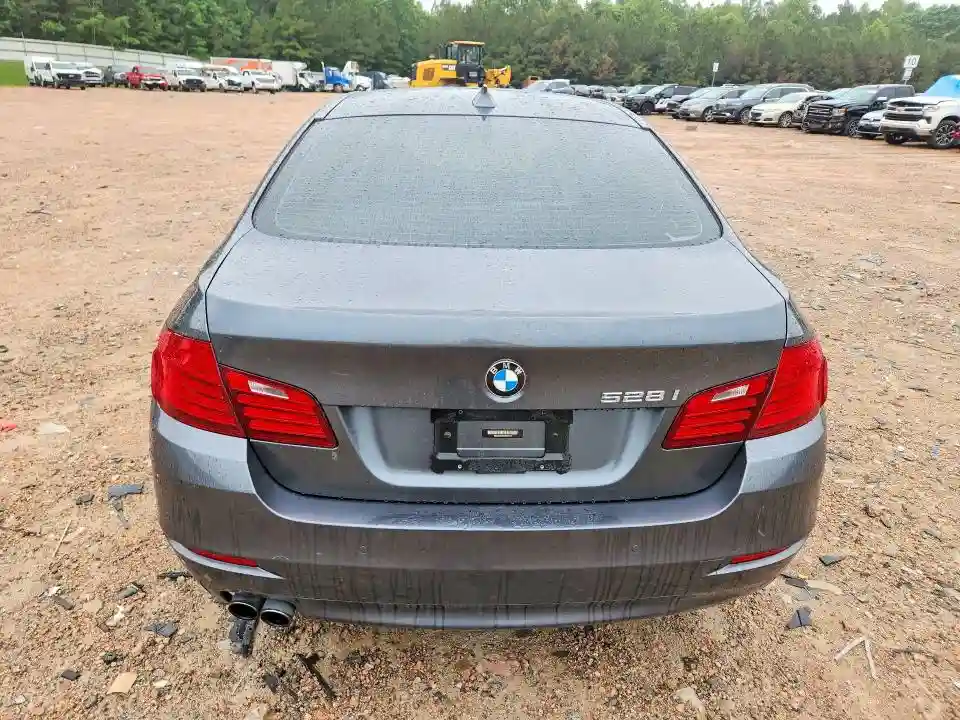 WBA5A5C52FD522215 2015 BMW 5 SERIES-5