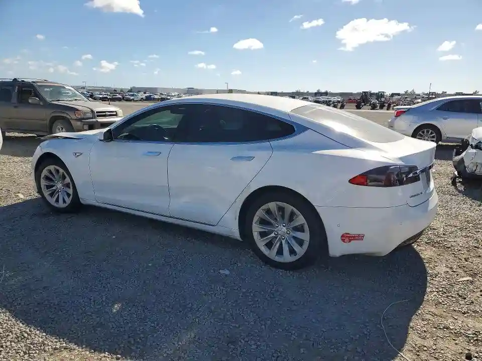 5YJSA1E13GF162391 2016 TESLA MODEL S-1