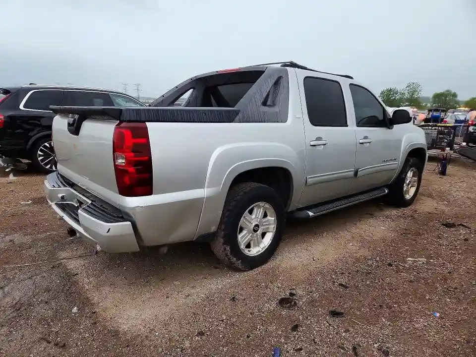 3GNTKFE33BG292262 2011 CHEVROLET AVALANCHE-2