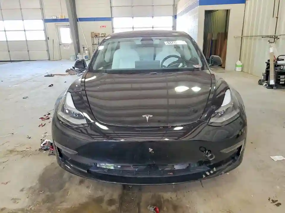 5YJ3E1EC8MF984514 2021 TESLA MODEL 3-4