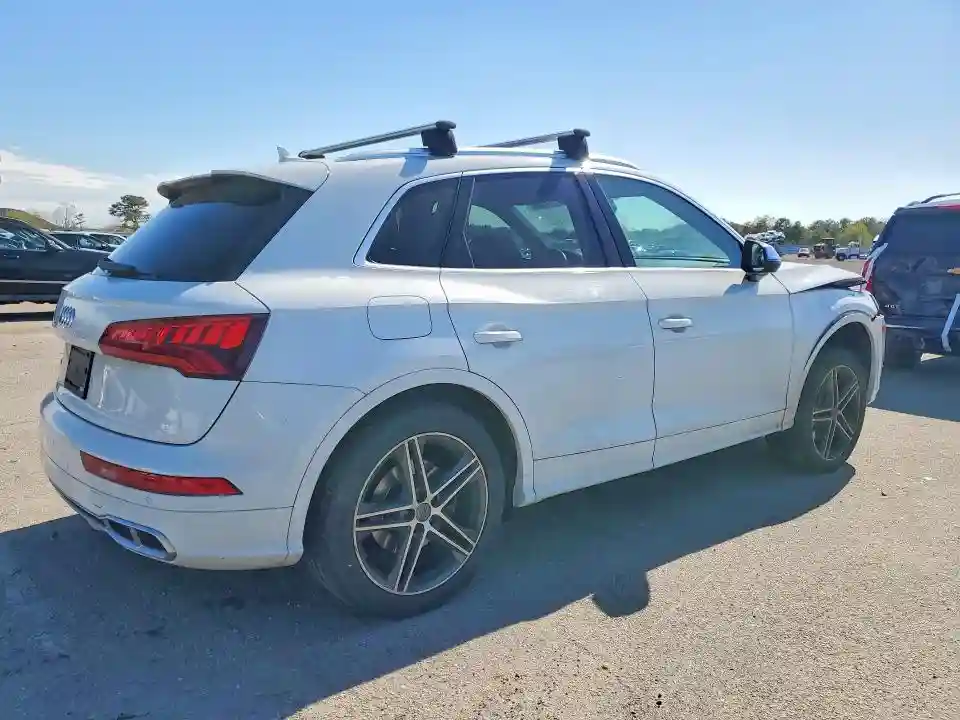WA1B4AFY8K2100137 2019 AUDI SQ5-2
