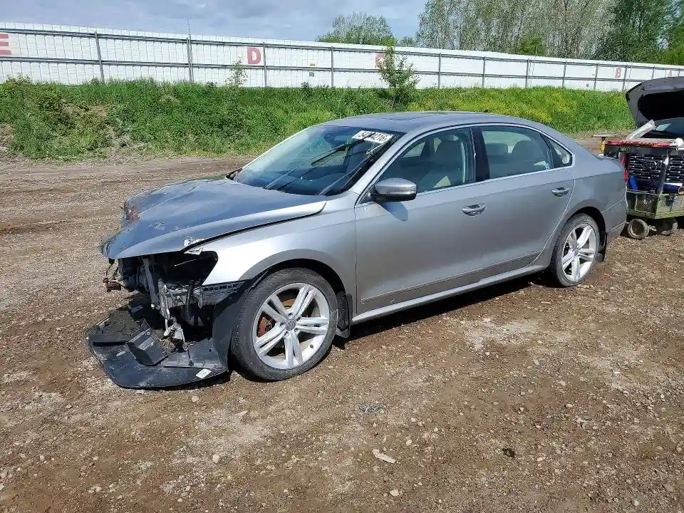 1VWCN7A31DC125350 2013 VOLKSWAGEN PASSAT-0