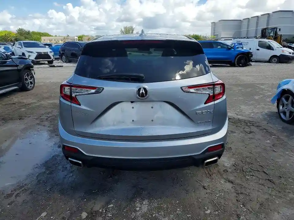 5J8TC2H3XRL005301 2024 ACURA RDX-5