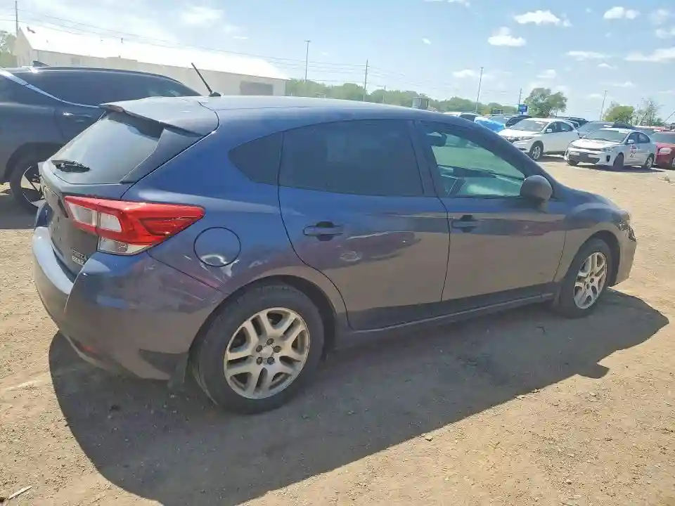 4S3GTAA61H3700621 2017 SUBARU IMPREZA-2