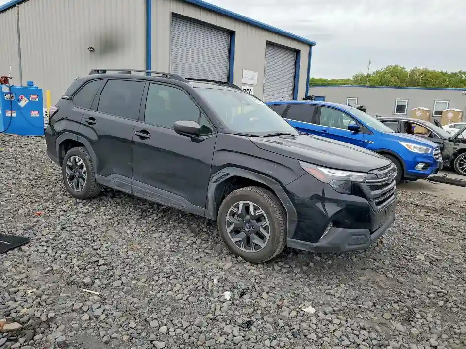 JF2SLDBC2SH530622 2025 SUBARU FORESTER-3