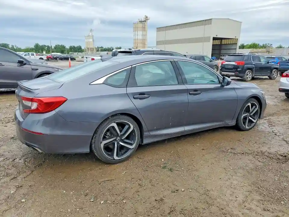 1HGCV1F31JA076670 2018 HONDA ACCORD-2