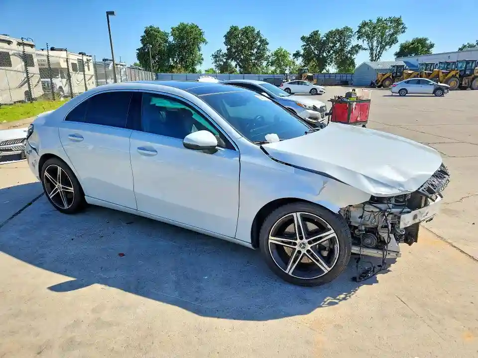 WDD3G4EB0KW021639 2019 MERCEDES-BENZ A-CLASS-3