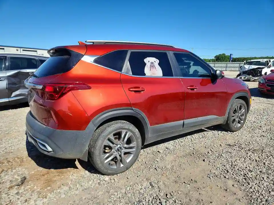 KNDEU2AA6M7089020 2021 KIA SELTOS-2