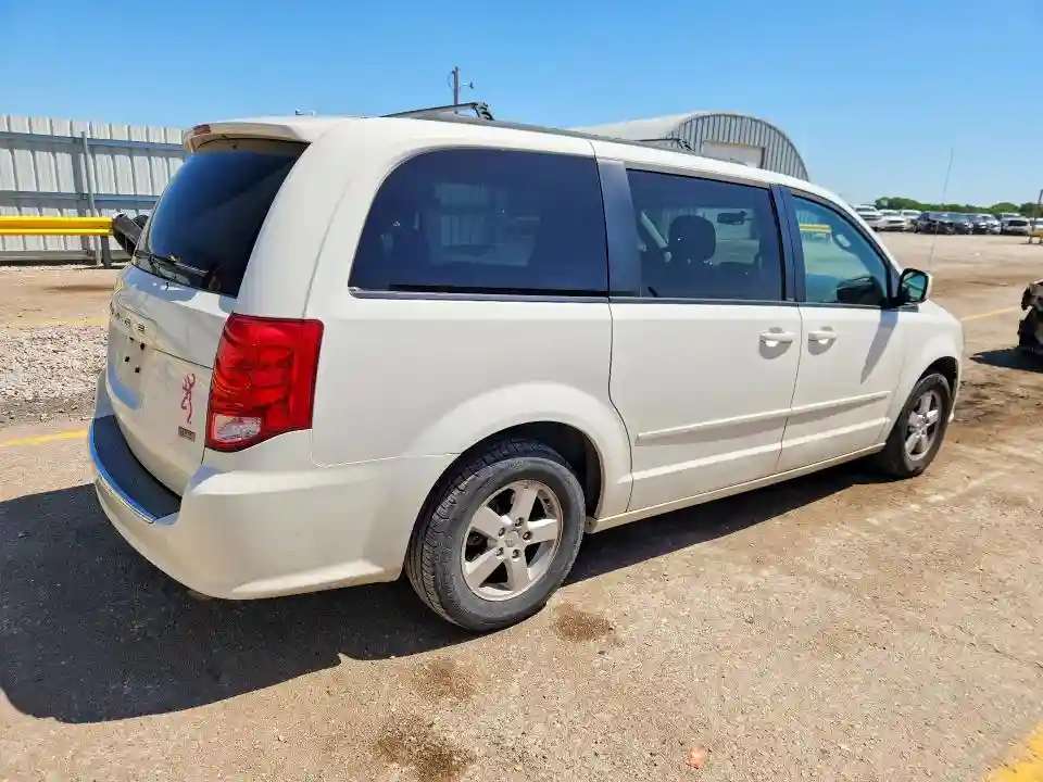 2D4RN3DGXBR754990 2011 DODGE CARAVAN-2