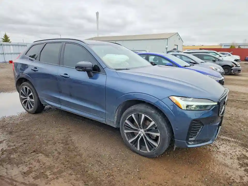 LYV062RW7PB313657 2023 VOLVO XC60 PLUS-3