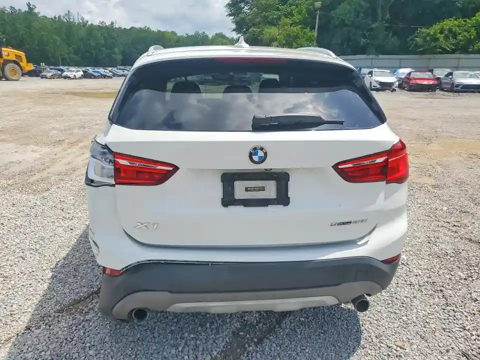 WBXHU7C31J5L07738 2018 BMW X1-5
