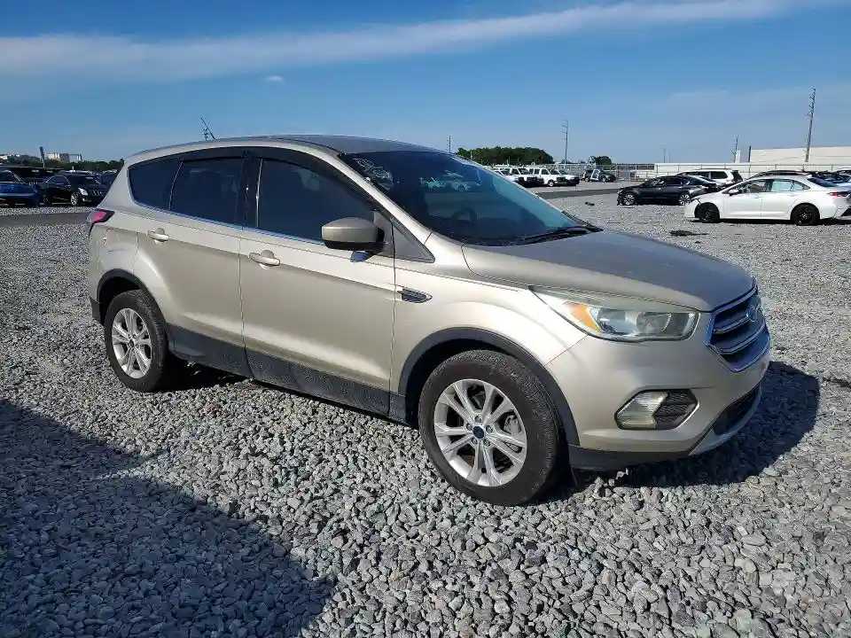 1FMCU0GD2HUC19410 2017 FORD ESCAPE-3